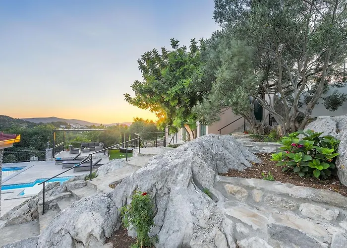 Villa Boulder