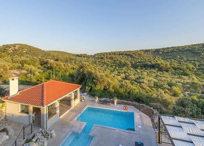 Boulder Villa