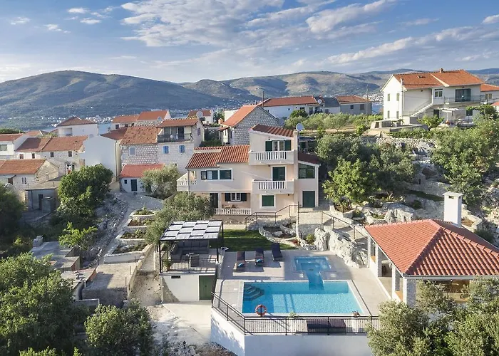 Boulder Villa Donji Okrug (Ciovo)