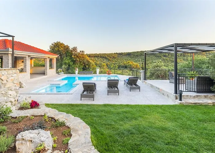 Villa Boulder