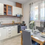 Boulder Villa *