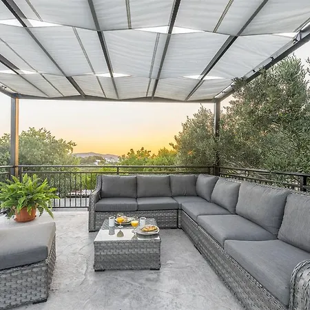 Boulder Villa *