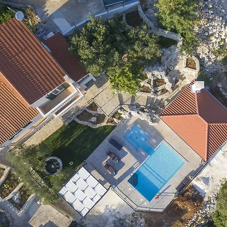 Villa Boulder *