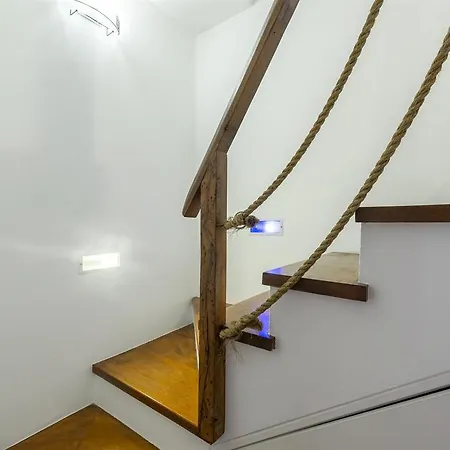 Boulder Villa *