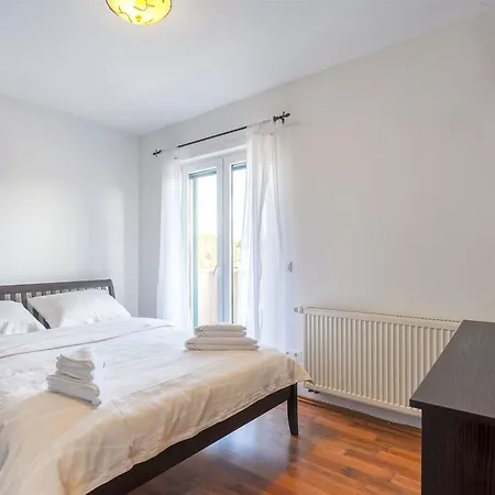 Boulder Villa *